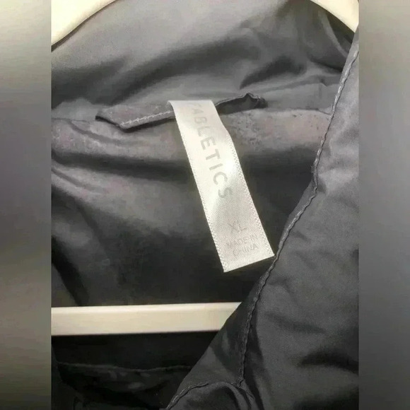 Fabletics Black Puffer Jacket - Picture 7 of 15